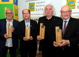 Vier Eifel-Awards wurden dieses Jahr verliehen: Preisträger sind Peter Nüesch (v.l.), Hans Nieder, Helmut Lanio und Francis Feidler. Foto: Thomas Schmitz/pp/Agentur ProfiPress
