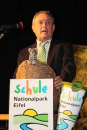 42 Nationalpark-Schule Eifel erhalten Auszeichnung
