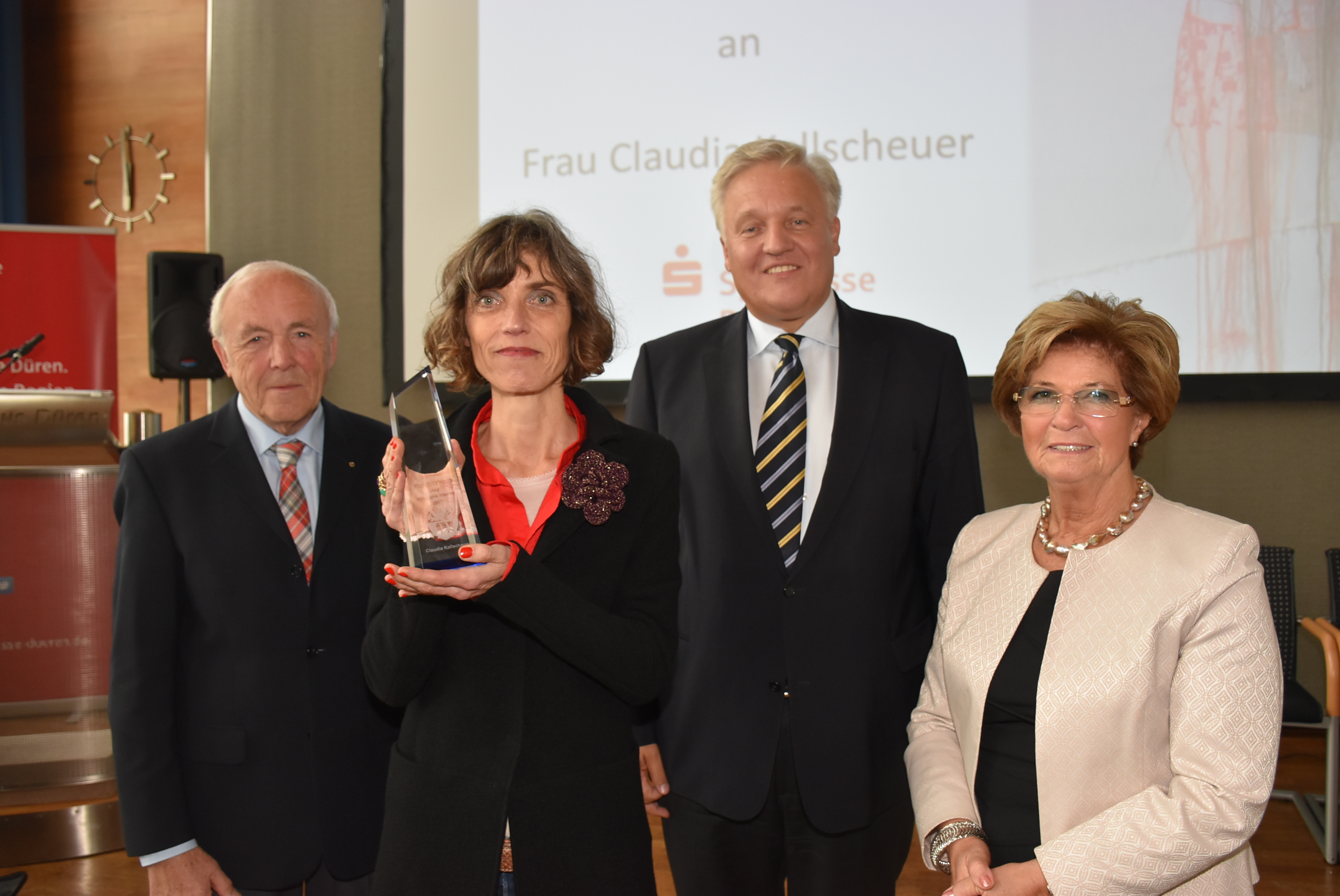 Claudia Kallscheuer erhält den Kunstpreis 2017 des Kreises Düren