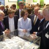 Hoher Besuch auf der ExpoReal: Ministerin Scharrenbach und Staatssekretär Dammermann zu Gast auf dem Aachen-Stand in München